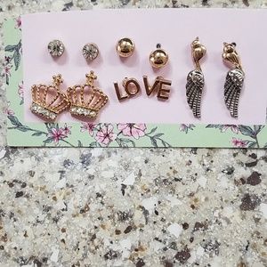 NEW Pierced Earrings Set